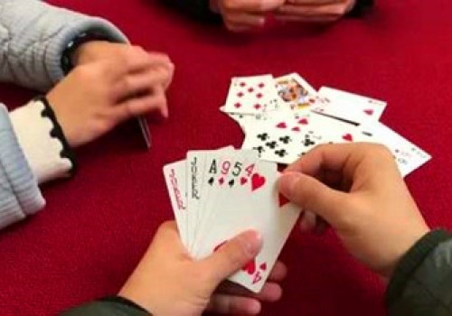 在斗棋网玩斗地主,感受无处不在的欢乐!